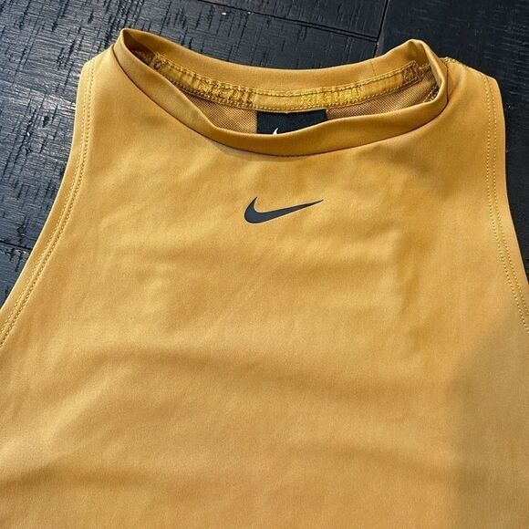 Nike Pro Intertwist Crop Tank Top Small Mustard Yellow Gold Medium Athletic Gym  - Picture 3 of 9